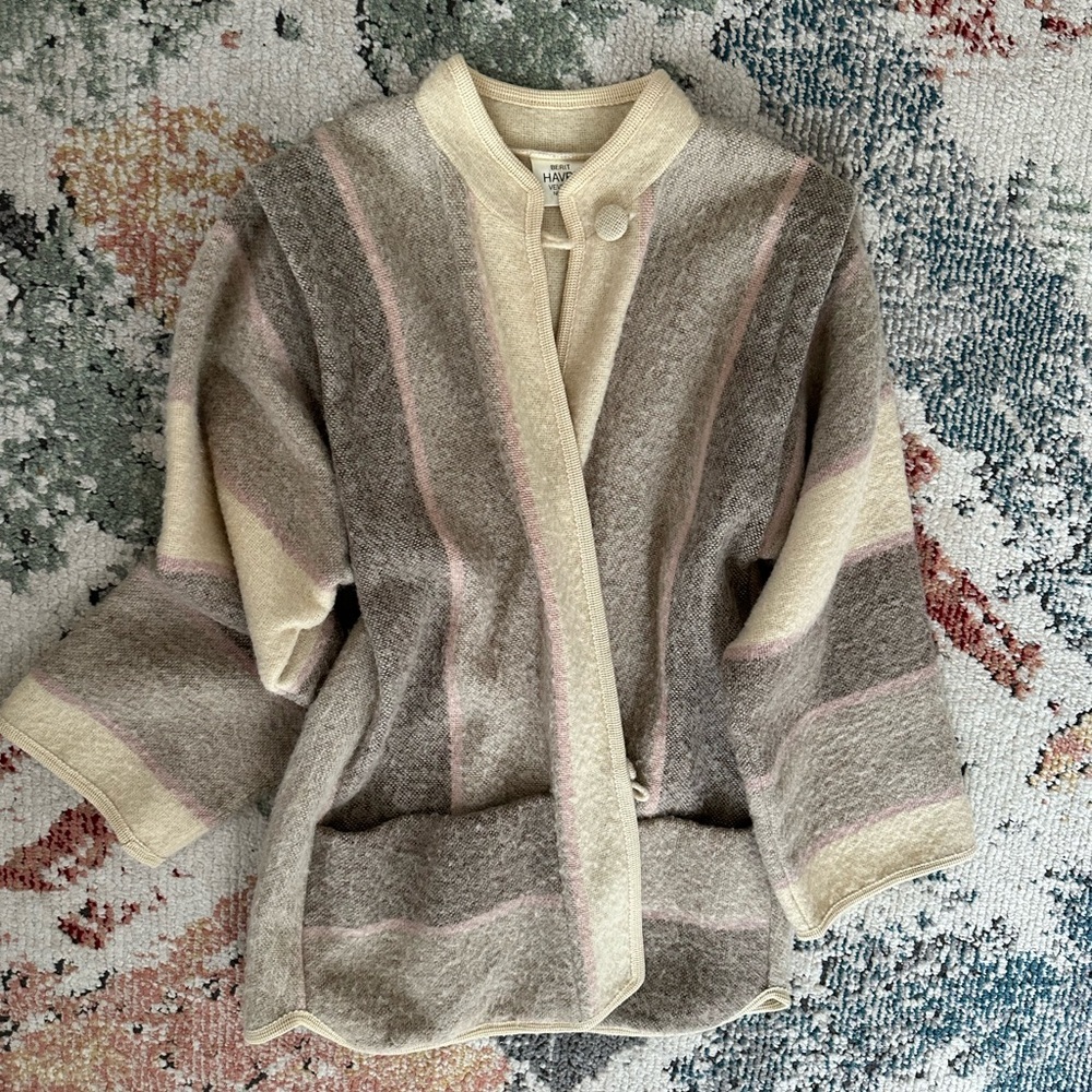 Vintage Berit Havre Vevstue Norway Women’s Pure Wool Coat Wide Sleeve size small - Picture 13 of 16